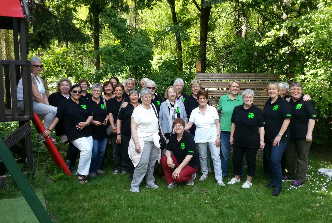 Turngruppe Frauen 60 plus beim ETuS Bissingheim